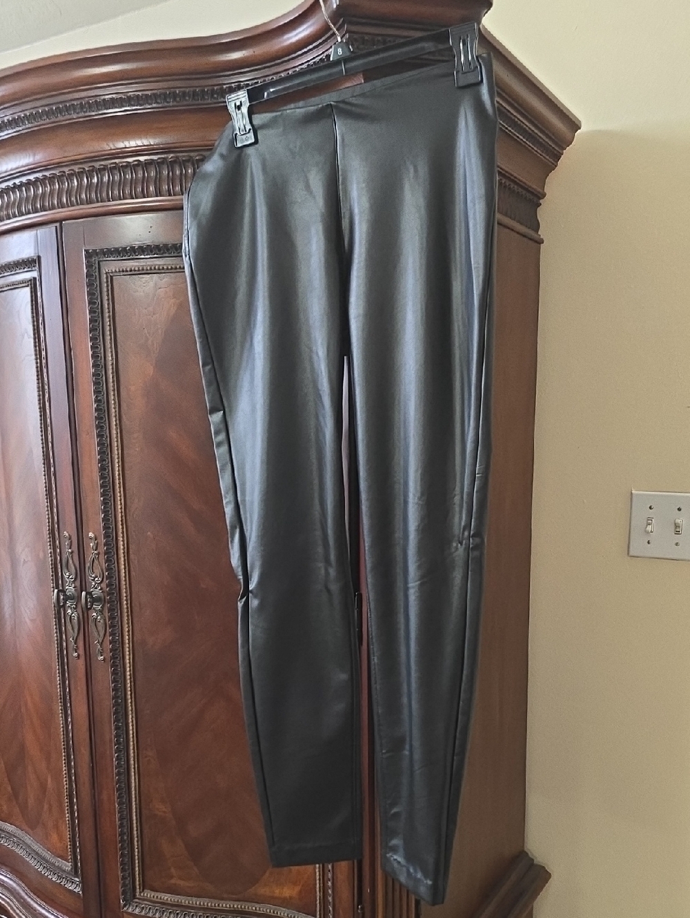 Vince Camuto Women's Black Faux Leather Pants